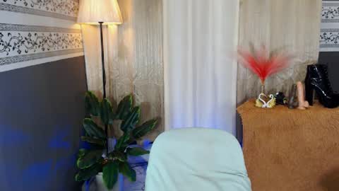Snapshot of seductive_fhatima chatting on 06-12-26, 10:36 Fhatima Blaire online show from 06-12-26, 10:36