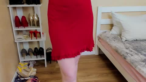 Snapshot of seductive_foxy_ chatting on 03-16-26, 12:27 seductive_foxy_ online show from 03-16-26, 12:27