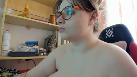 seductive_she_wolf online show from 04-19-26, 02:38