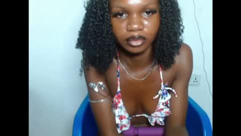 seductive_sugar247 online show from 04-18-26, 07:07