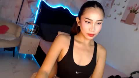 Vanessa online show from 10-24-25, 01:13