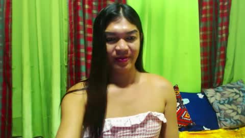 Snapshot of seductress_barvie chatting on 02-17-25, 07:15 Barbie online show from 02-17-25, 07:15