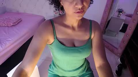 seductress_malia online show from 10-14-25, 01:45