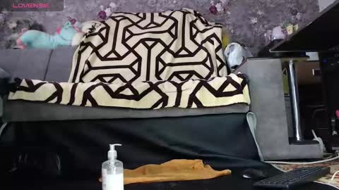 Angie online show from 11-02-25, 10:06