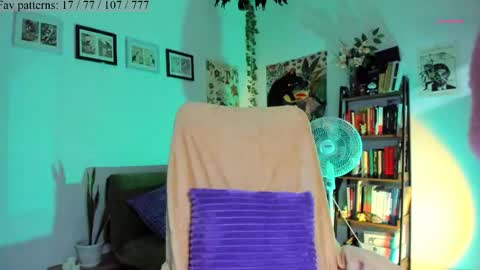 Luciana online show from 11-24-25, 11:04