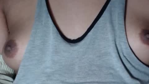 Snapshot of selda_ chatting on 12-29-24, 05:10 Selda online show from 12-29-24, 05:10