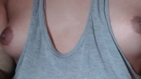 Snapshot of selda_ chatting on 02-20-25, 09:00 Selda online show from 02-20-25, 09:00