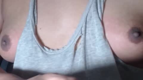 Snapshot of selda_ chatting on 11-27-25, 11:23 Selda online show from 11-27-25, 11:23