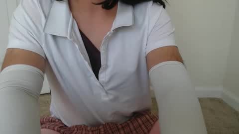 Selena online show from 10-09-25, 04:05