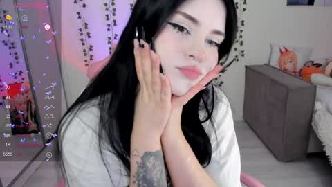 Selena  online show from 01-23-25, 05:02