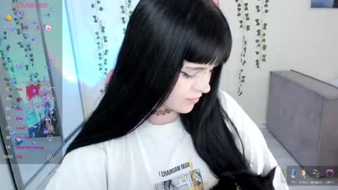 Selena  online show from 03-07-25, 09:40