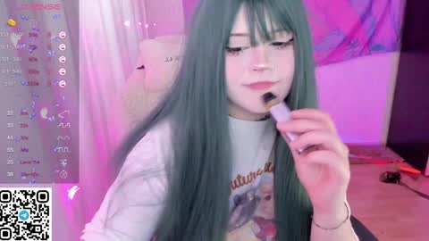 Snapshot of selena___cute chatting on 05-15-26, 08:21 Selena online show from 05-15-26, 08:21