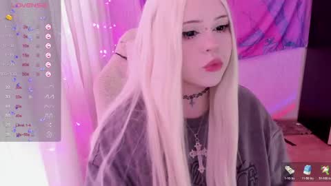 Snapshot of selena___cute chatting on 06-07-26, 04:38 Selena online show from 06-07-26, 04:38