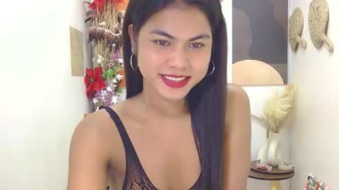 Snapshot of selena_fox2000 chatting on 12-17-25, 11:05 selena_fox2000 online show from 12-17-25, 11:05