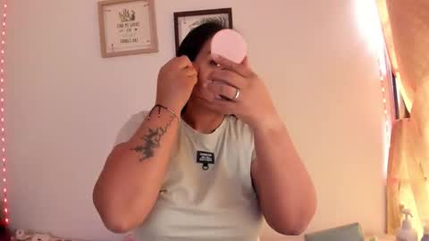 Karen online show from 10-27-25, 02:21