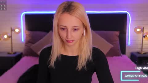 Snapshot of selena_lily chatting on 09-27-25, 12:21 Selena Lily online show from 09-27-25, 12:21