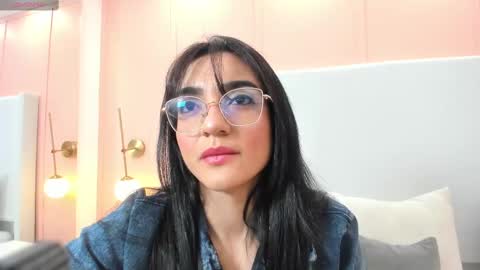 Snapshot of selena_rous chatting on 09-11-25, 12:05 Selena Rous online show from 09-11-25, 12:05