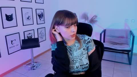 Selena ntmy online show from 01-16-25, 01:58