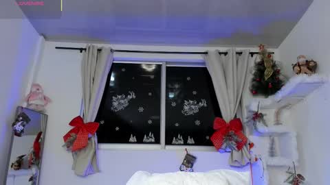 selenafox online show from 11-21-25, 01:59