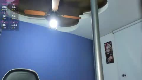 Selena online show from 04-20-26, 11:13