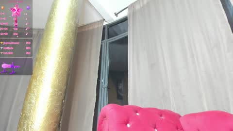 Snapshot of selenagomz chatting on 01-08-25, 08:49 Selena online show from 01-08-25, 08:49