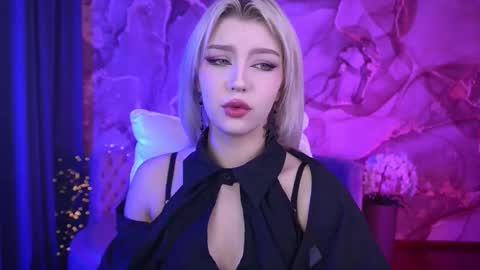 selenairis online show from 10-16-25, 06:47