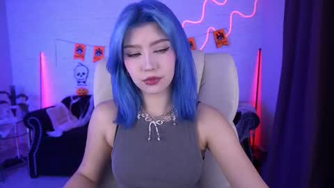 selenairis online show from 10-31-25, 09:05