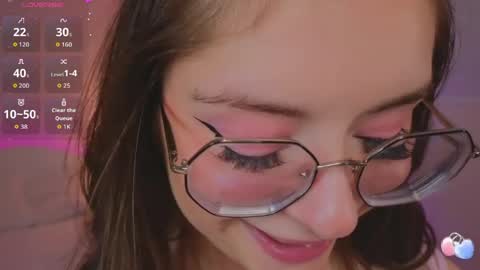 Snapshot of selenamills chatting on 05-18-26, 10:21 selenamills online show from 05-18-26, 10:21