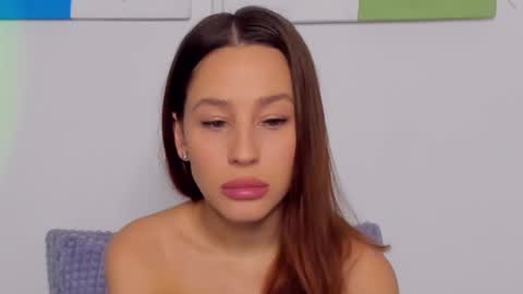 Snapshot of selenarousey chatting on 01-26-25, 05:23 Selena online show from 01-26-25, 05:23