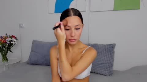 Snapshot of selenarousey chatting on 09-25-25, 07:12 Selena online show from 09-25-25, 07:12