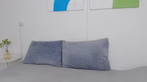 Snapshot of selenarousey chatting on 10-29-25, 07:10 Selena online show from 10-29-25, 07:10