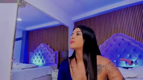 selenastonne online show from 09-16-25, 08:43