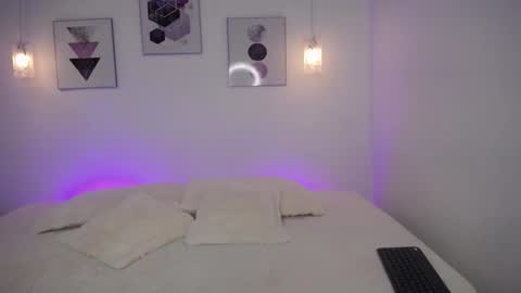 selene_rouse_ online show from 10-28-25, 04:49