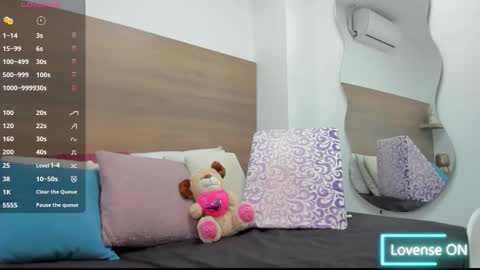 selene online show from 03-18-26, 07:06