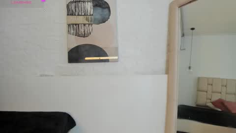 Snapshot of selenem_ chatting on 10-26-25, 11:49 Selene online show from 10-26-25, 11:49