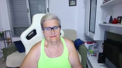 Selenna online show from 05-15-26, 10:17