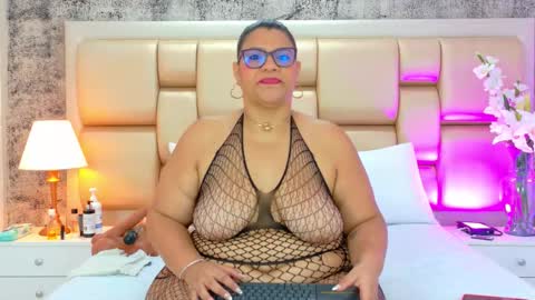 Selenna Cooper online show from 01-06-26, 11:47