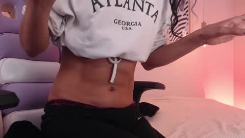 Snapshot of seleny_fitness chatting on 01-30-25, 01:42 Mayte online show from 01-30-25, 01:42