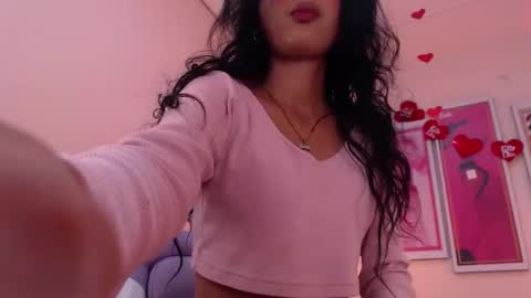 Snapshot of seleny_fitness chatting on 02-15-25, 01:27 Mayte online show from 02-15-25, 01:27