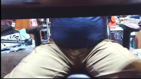 Snapshot of selfpound chatting on 10-17-25, 04:20 selfpound online show from 10-17-25, 04:20