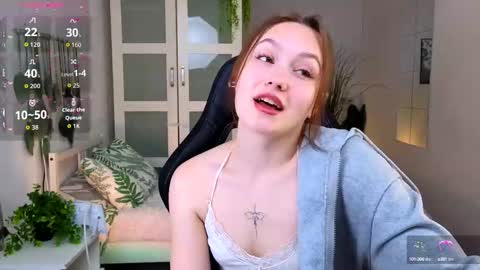 Snapshot of selinsselin chatting on 09-29-25, 04:39 sweetie Selin 3 online show from 09-29-25, 04:39