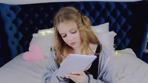 SelinSwarovski online show from 03-11-25, 06:52