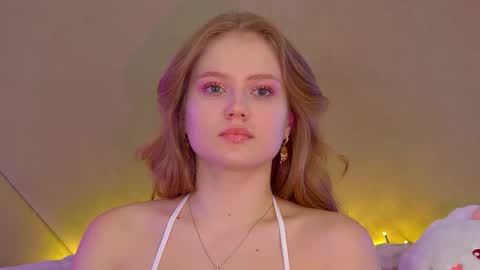 SelinSwarovski online show from 09-17-25, 05:14