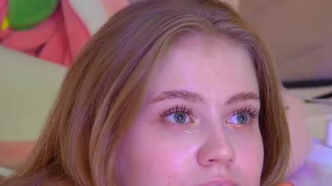 SelinSwarovski online show from 09-28-25, 04:40