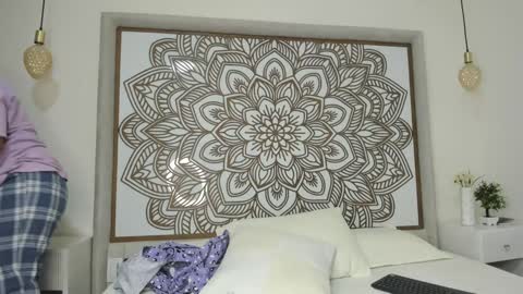 Snapshot of selket_ chatting on 01-22-25, 05:06 Selket online show from 01-22-25, 05:06