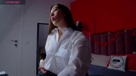 Snapshot of sellashine chatting on 02-06-25, 01:38 Nicole online show from 02-06-25, 01:38