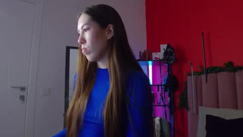 Snapshot of sellashine chatting on 12-03-25, 01:46 Nicole online show from 12-03-25, 01:46