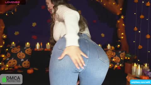 Snapshot of seltin_sweety chatting on 10-25-25, 05:19 Seltin Nude only on OF online show from 10-25-25, 05:19
