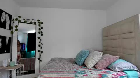 Selyn online show from 01-10-26, 03:36