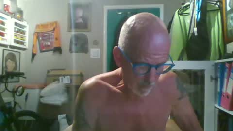 Snapshot of semajstretsa chatting on 06-13-26, 09:57 frederick online show from 06-13-26, 09:57